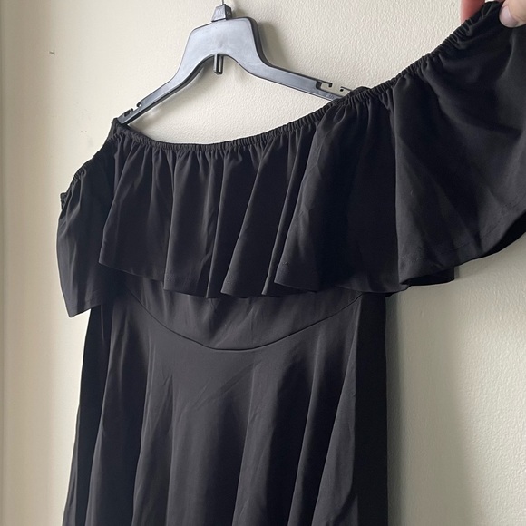 Dress - Picture 3 of 4